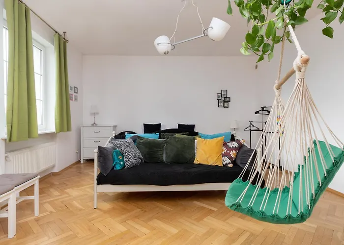 100m2 With Beautiful Old Town View By Renters