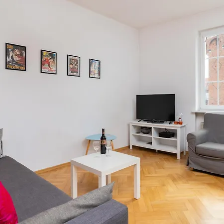 100m2 With Beautiful Old Town View By Renters Gdansk