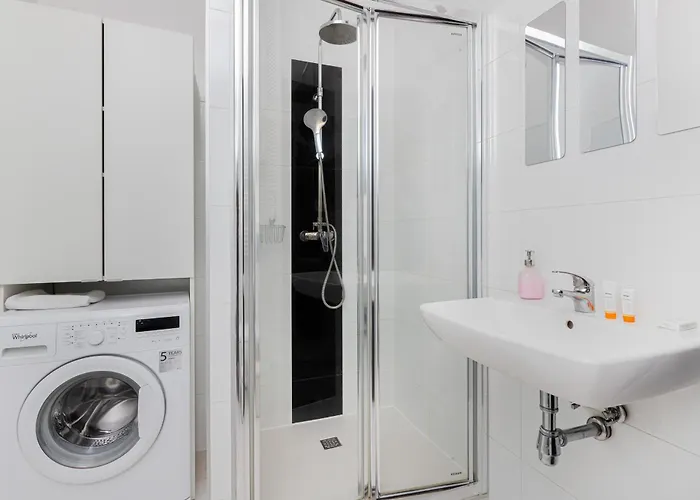 100m2 With Beautiful Old Town View By Renters Appartement *